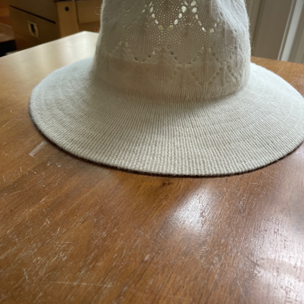 Cream Knit Bucket Hat